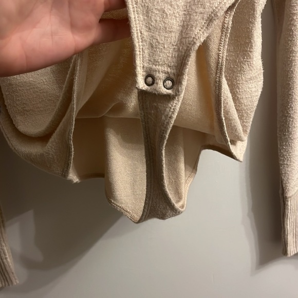 A&F Soft Body Suit - Picture 3 of 6